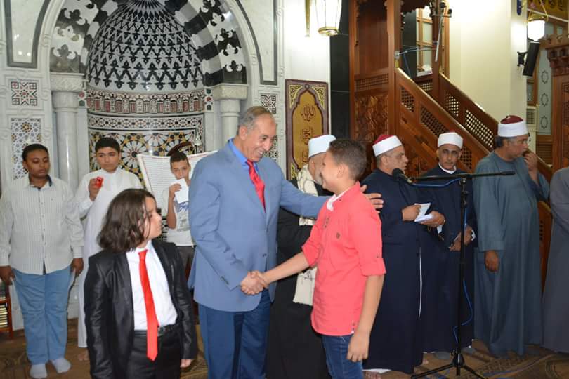 البحر الأحمرتكرم حفظة القرآن الكريم