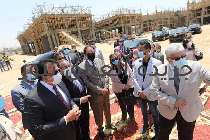 جولة تفقدية لوزير التعليم العالي ورئيس جامعة حلوان لمتابعة أعمال إنشاءات الجامعة الأهلية الحديثة