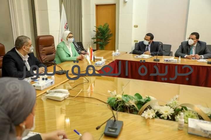 زايد : تعقد اجتماعًا بمقر شركة فاكسيرا للوقوف على الاستعدادات النهائية لبدء تصنيع لقاح فيروس كورونا في مصر