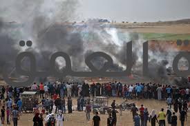 صواريخ من غزة على إسرائيل.. وإصابة مئات الفلسطينيين في القدس