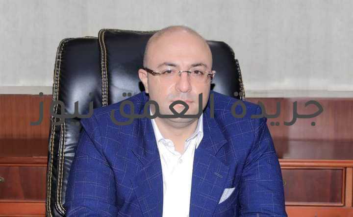 تحصين أكثر من 134 ألف في الحمله القوميه لتحصين الثروة الحيوانيه ببني سويف كتب/ عماد أبو العمرو ناقش الدكتورمحمد هاني غنيم محافظ بني سويف تقرير مديرية الطب البيطري،بشأن سير العمل في الحمله القوميه للتحصين ضد أمراض الجلد العقدي وجدرى الضأن،والتي يتم تنفيذها،طبقا لخطة الهيئه العامه للخدمات البيطرية لإجراء التحصين بالوحدات والإدارات البيطرية بكافة مراكز ومدن المحافظة. وتبين من التقرير،الذي يعده الدكتور عصام يحيى مدير عام الطب البيطري بيني سويف ،أن العدد الإجمالي للحيوانات التى تم تحصينها قد بلغ 134 ألفاً 529 رأساً،منها 106 ألف 654 رأساً من الأبقار، و 27 ألف و 92 من الأغنام و783 من الماعز، وذلك "منذ انطلاق الحملة مطلع أبريل 2021 وحتى 29 يونية الماضى"فيما تتواصل أعمال التحصين وفقا للجدول المحدد لتغطية المستهدف بكافة قرى المحافظه.