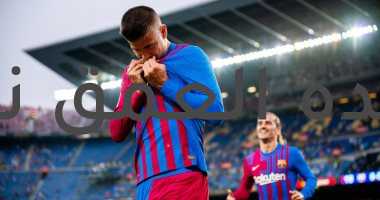 بيكيه يصل للهدف 50 مع برشلونة ضد سوسيداد ويطارد رقم كومان.. فيديو