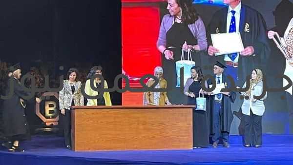 جامعة بدر تحتفل بتخريج دفعة جديدة من كلية اللغات والترجمة وتوفر 50 فرصة عمل