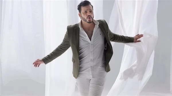 إيساف ينتهي من تصوير فيديو كليب «مصر بالخير»