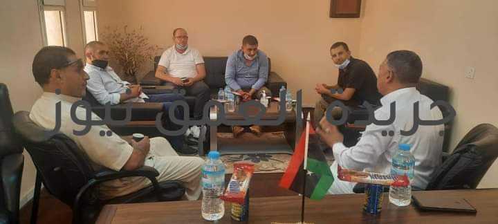 عميد بلدية الكفرة يستقبل الفريق الهندسي المنفذ لمشروع “مستشفى الكفرة المركزي”ليبيا