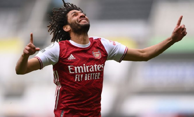 تقرير عالمي: بـ”أكثر من 15 مليون دولار”.. صراع أوروبي على ضم محمد النني من أرسنال