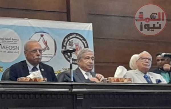 معالي وزير الشبأب والرياضة ووزير الطيران المدني السابق يشهدان مهرجان تكريم ابطال حرب اكتوبر المجيدة