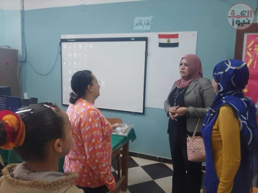 (العمق نيوز)وكيل المديرية تشهد طابور الصباح بمدرسة محمد حسين أحمد الإبتدائية.