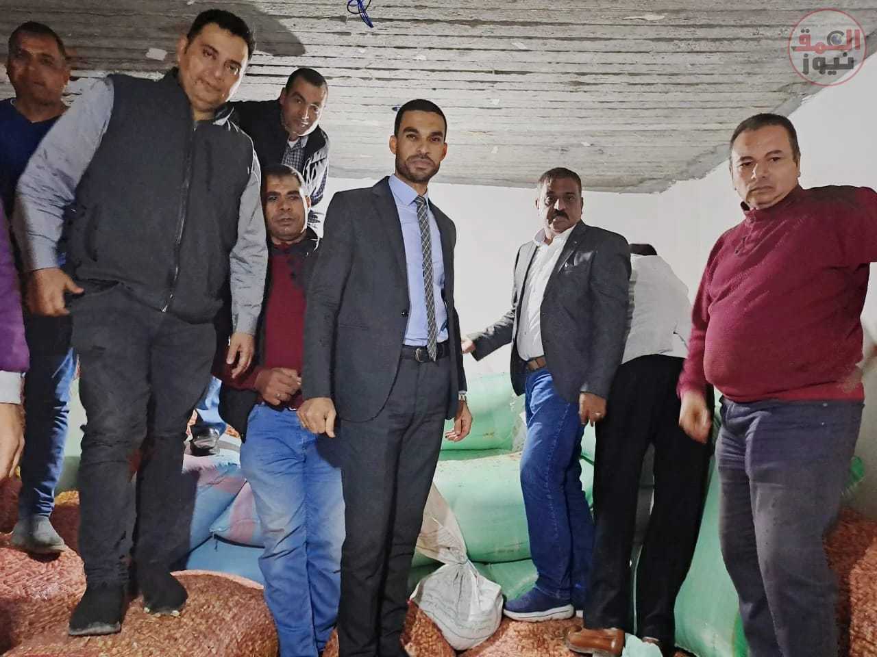 تموين البحيرة في ضربة من حديد وضبط 25 طن أرز شعير بغرض حجبها عن السوق(العمق نيوز)