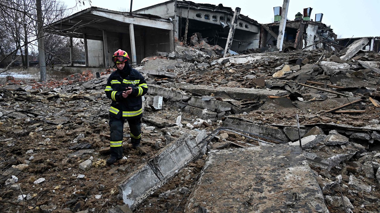 مقتل 3 مدنيين بقصف أوكراني على لوجانسك