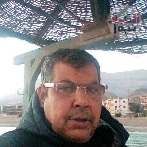 عاشق طفولي ما زال في قلبي بقايا من طفولة