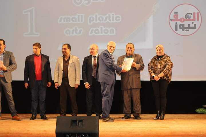 " المركز الثقافي بطنطا " يشهد إفتتاح صالون الفنون التشكيلية الصغيرة (العمق نيوز)