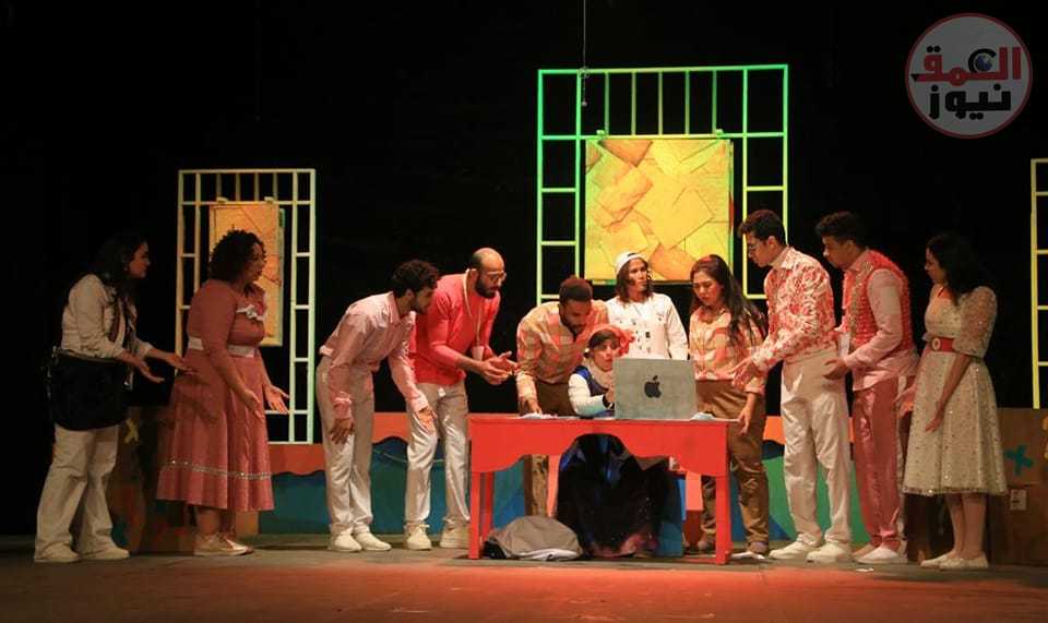 خالد جلال يفتتح عرض "حلمك علينا" بالمسرح العائم من إنتاج مسرح الشباب