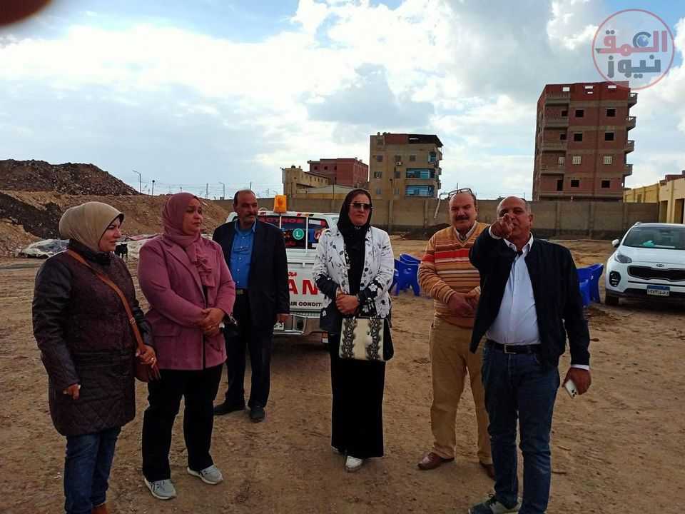 رئيس مجلس مدينة دكرنس تتفد مجمع مدارس الصفا للغات