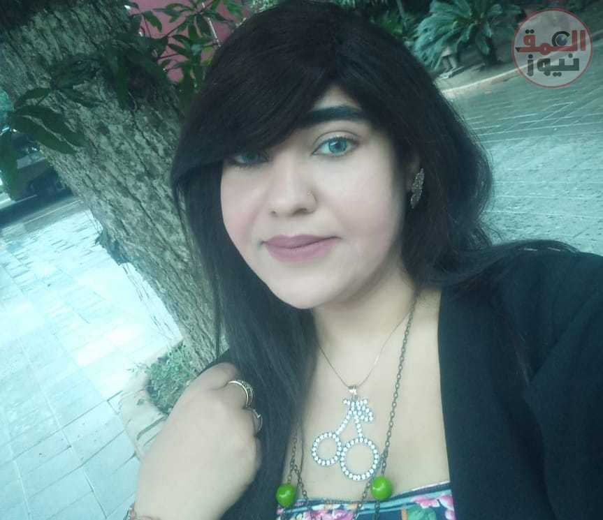 قصيدة بعنوان ( أعترِفُ أنِى قد وُلِدتُ على يديه فِى بدء )