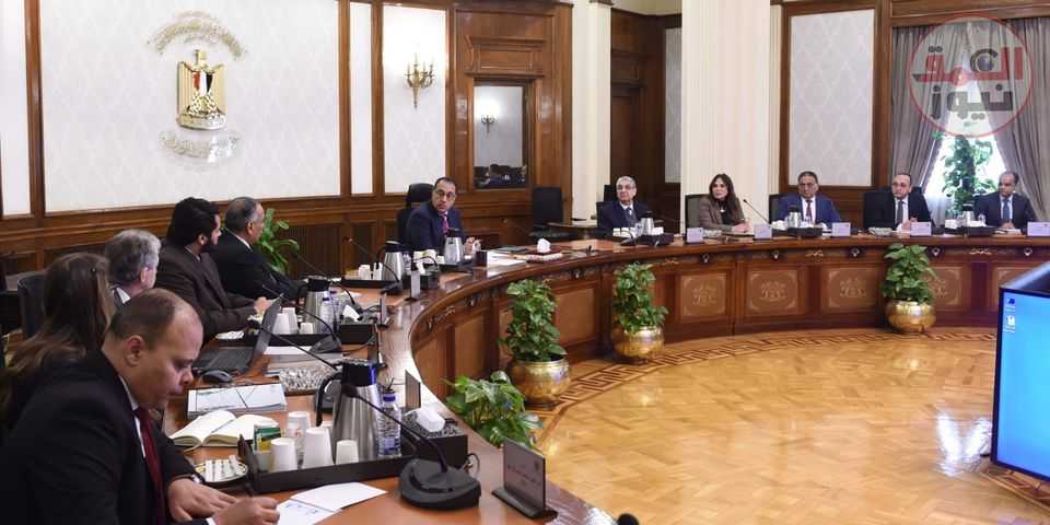 رئيس الوزراء يبحث فرص توطين صناعة مكونات مشروعات الكهرباء مع مجموعة المساع وكونشار الكرواتية