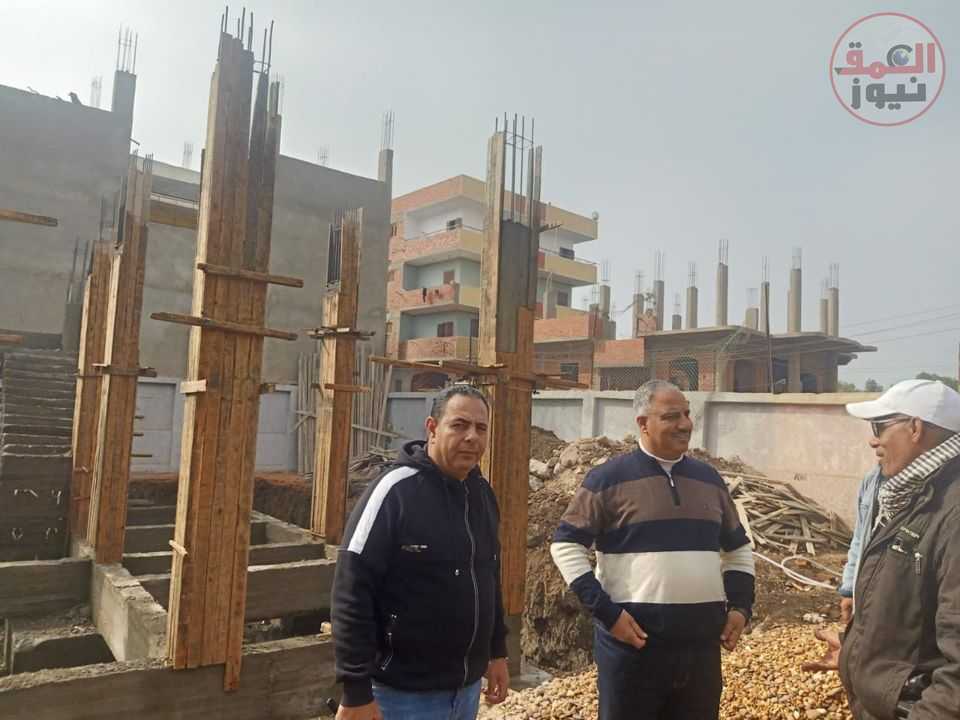 وكيل وزارة الشباب والرياضة بالقليوبية يتابع الاعمال الإنشائية بمراكز شباب القناطر الخيرية