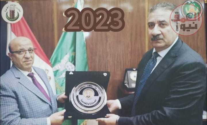 د جمال عبده يقدم ألشكر الي محافظ المنوفية ويشيد بمجهوداته بالمحافظة