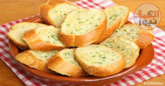 طريقة عمل خبز بالثوم والجبن على طريقة بيتزا هت