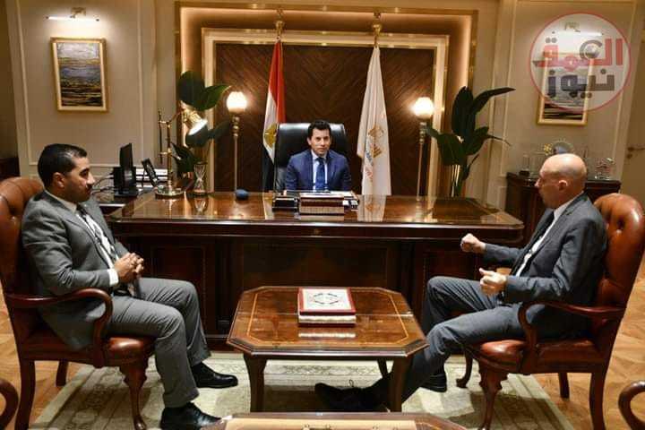 " وزير الرياضة " يستعرض آليات إقامة بطولة العالم للشباب للخماسي الحديث .. يوليو القادم