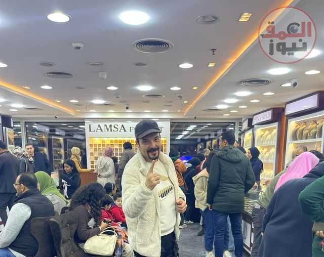 أيمن حسني يكسر الحد الأدنى للشبكات في عالم الذهب بأسعار خرافية