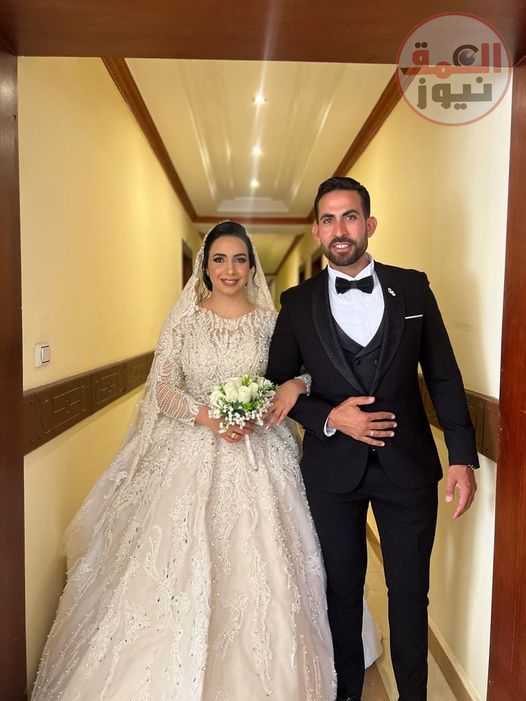الاعلامي محمد شاهين يهنئ العروسين بالزفاف السعيد
