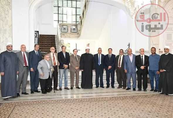 وزير الأوقاف إحياء القيم الإيمانية والإنسانية أكبر عامل لمواجهة الأدواء المادية