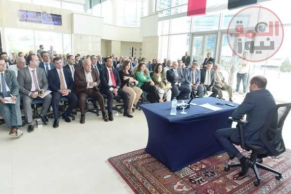 رئيس البورصة المصرية يلتقي مع قيادات شركات الوساطة