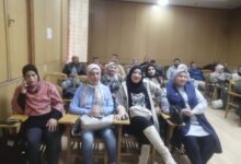 لغة الإشارة تعالج مجتمع الأصحاء لإدماجهم مع الصم والبكم