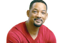 ويل سميث يحتفي بعيد الأم برسالة حب تجمع زوجته وطليقته