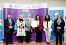 موهبه تحدت الظروف وأصبحت معلمه يتحدث عنها الجميع في علوم البرمجه باسوان